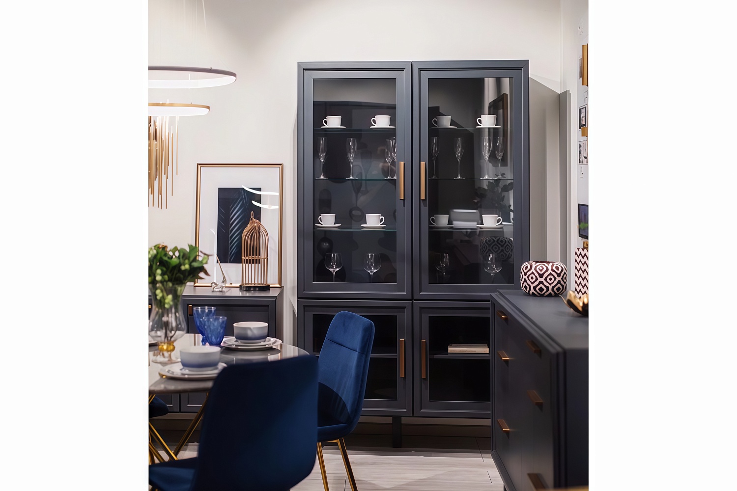 Шкафы-витрины - изображение №4 "Шкаф Чарли"  на www.Angstrem-mebel.ru